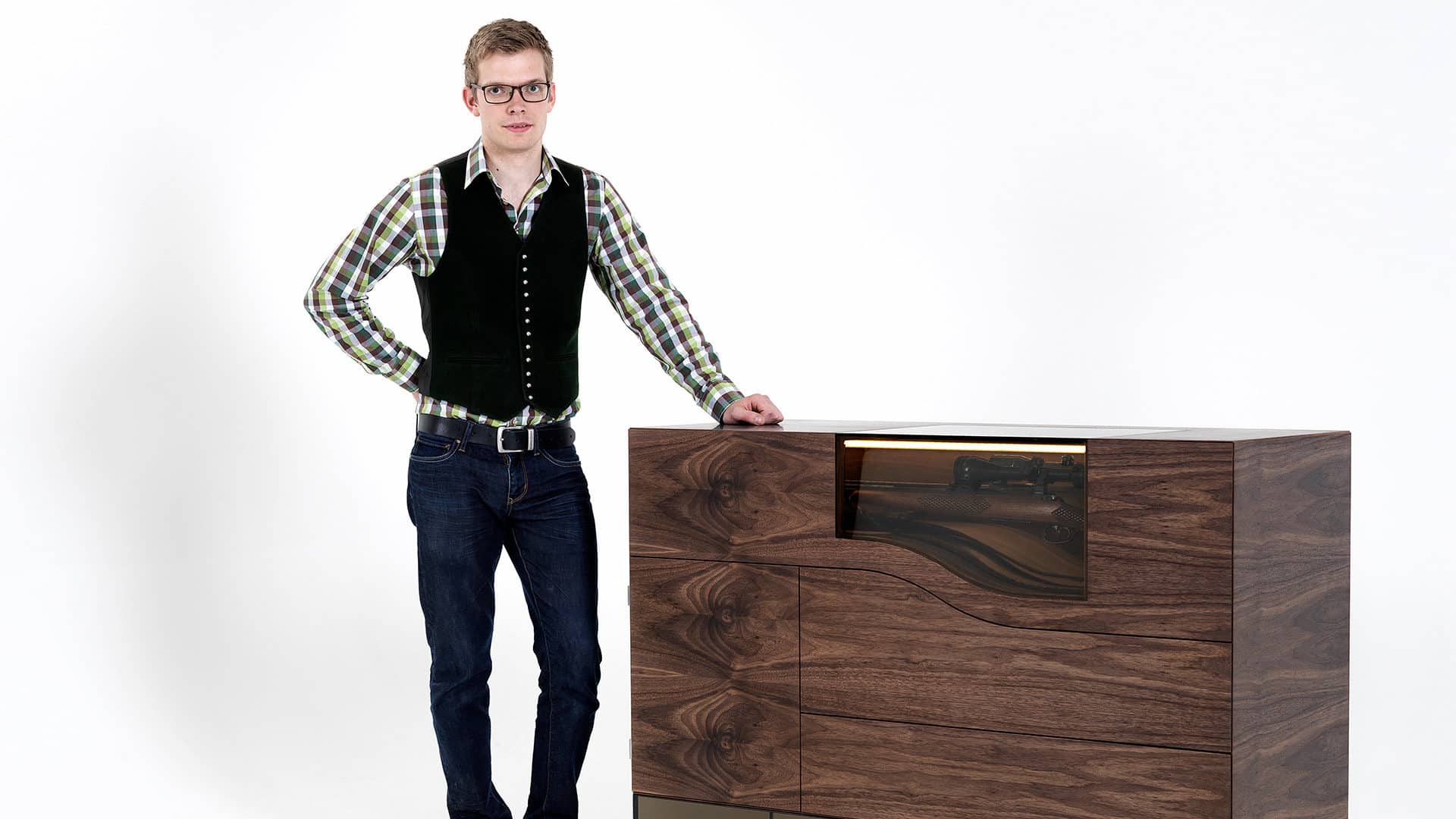 DER WAIDMANN WAFFENPRÄSENTATIONSMÖBEL STEFAN KIEFER