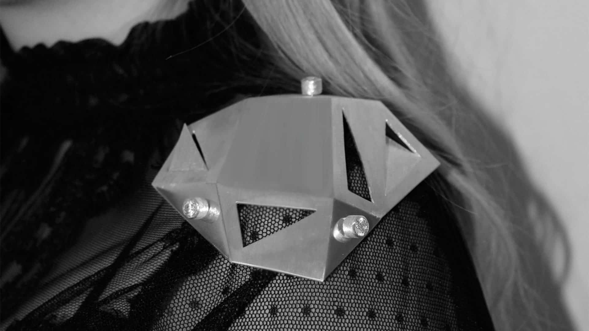 PREMIÉRE DEUXIÉME TROISIÉME SCHULTERSCHMUCK JANA MACHER