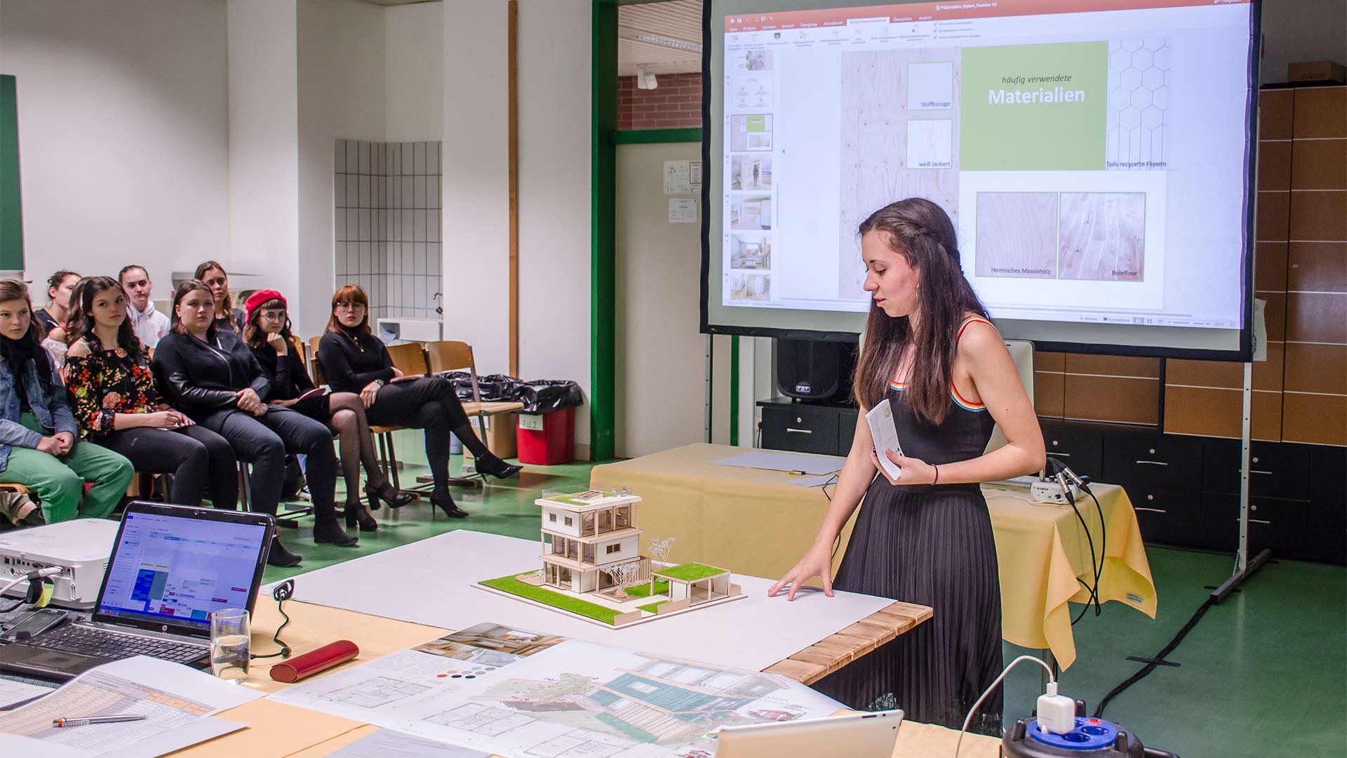 INNENARCHITEKTUR RAUM- UND OBJEKTGESTALTUNG – SCHWERPUNKT ENTWURF UND GESTALTUNG