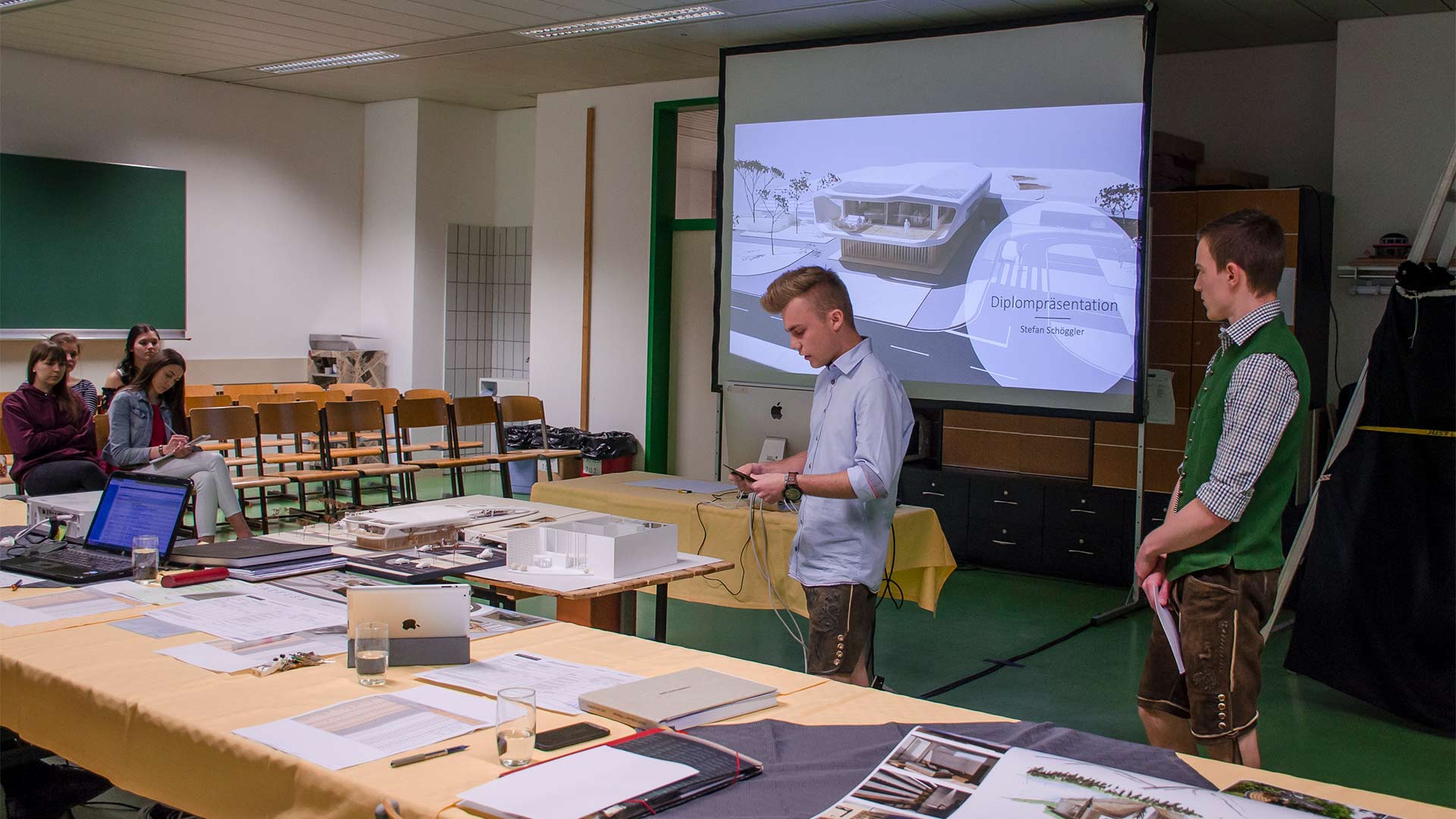 INNENARCHITEKTUR RAUM- UND OBJEKTGESTALTUNG – SCHWERPUNKT ENTWURF UND GESTALTUNG