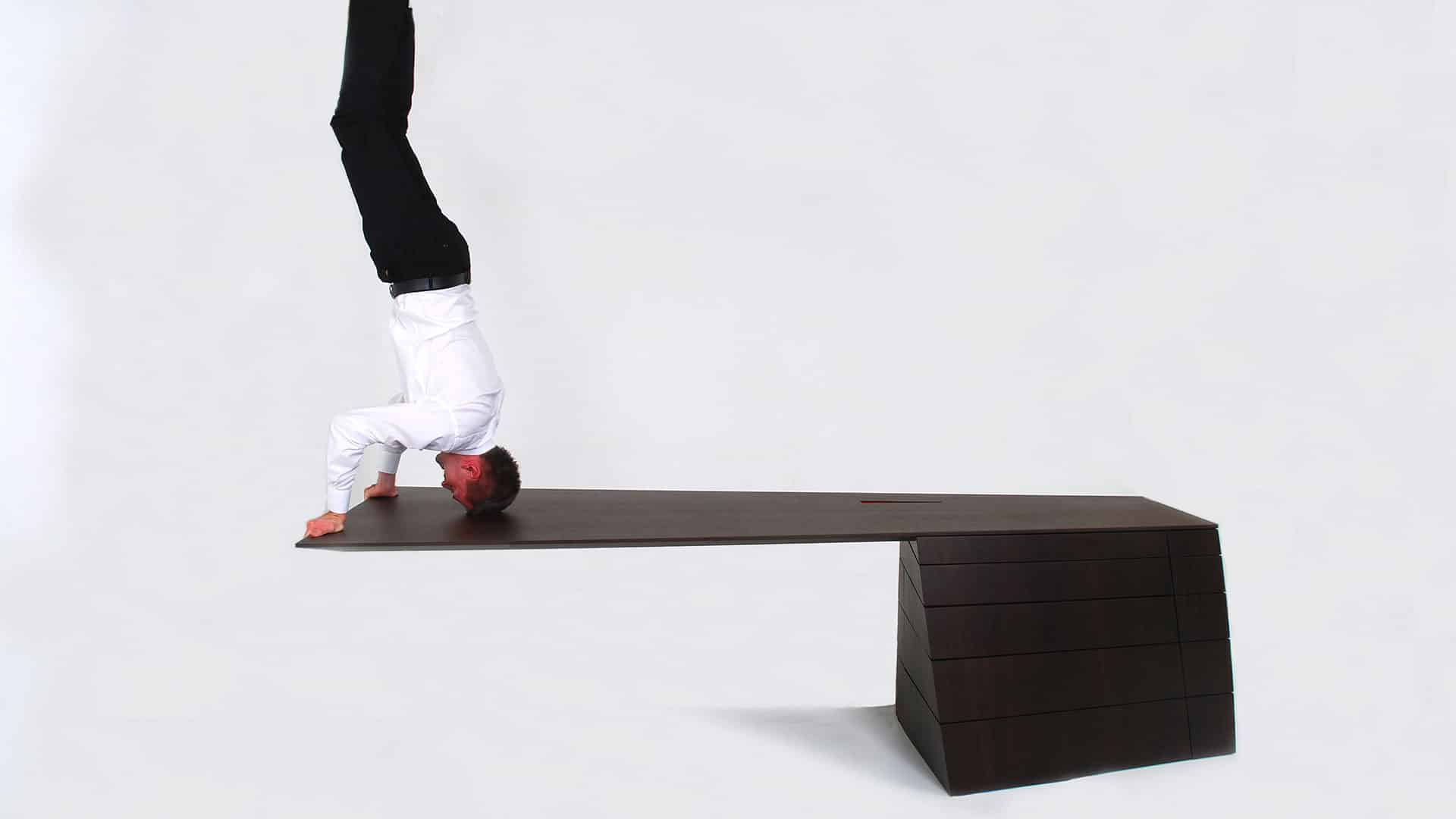 TWIST'N'TURN SCHREIBTISCH MATTHIAS LORENSER
