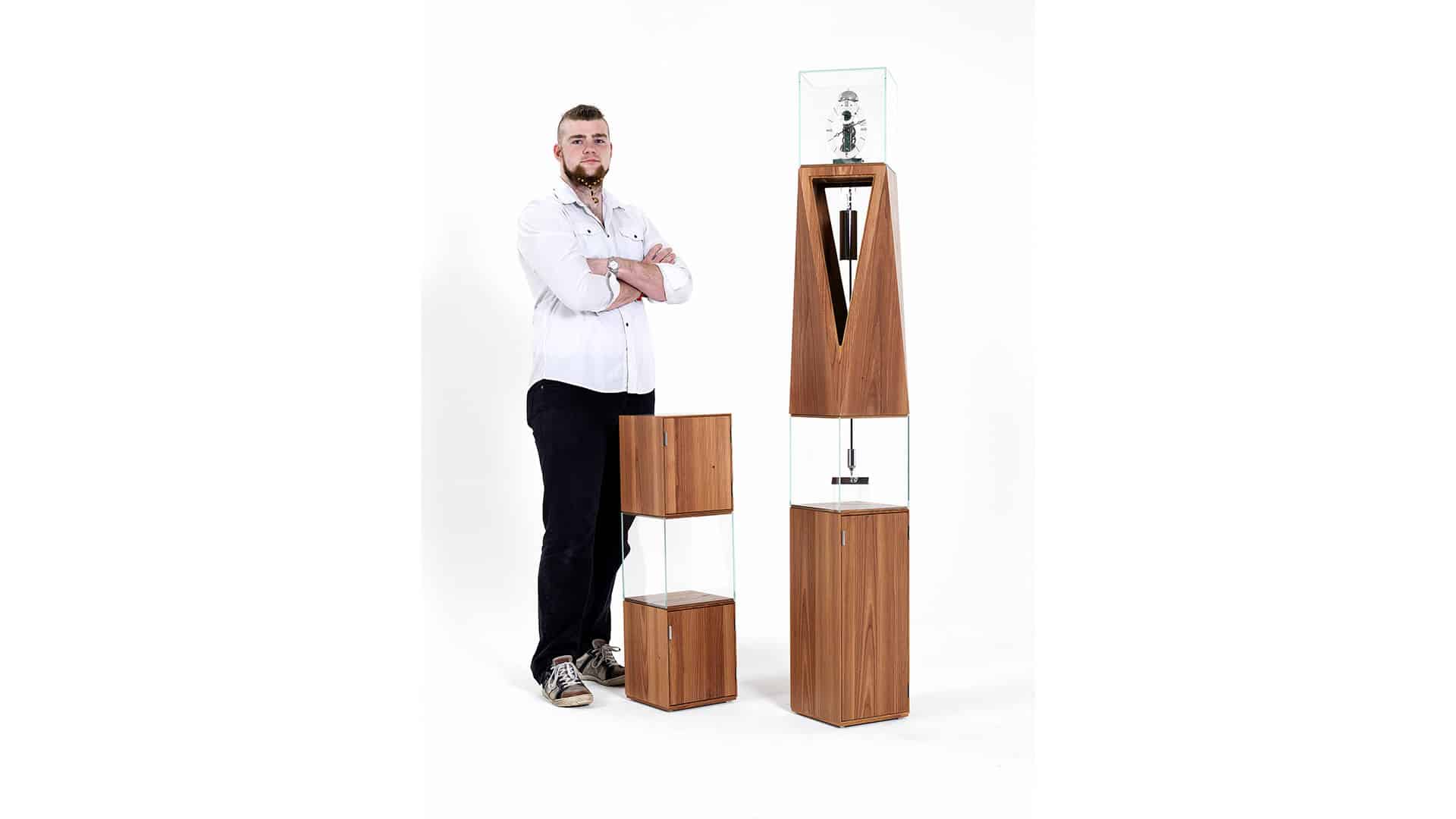 PENDULUM CLOCK STANDUHR MIT BEISTELLMÖBEL THOMAS GROISS