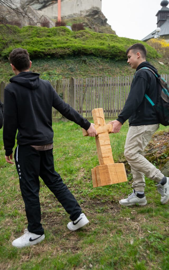 ÖKUNEMISCHE KREUZWEGANDACHT