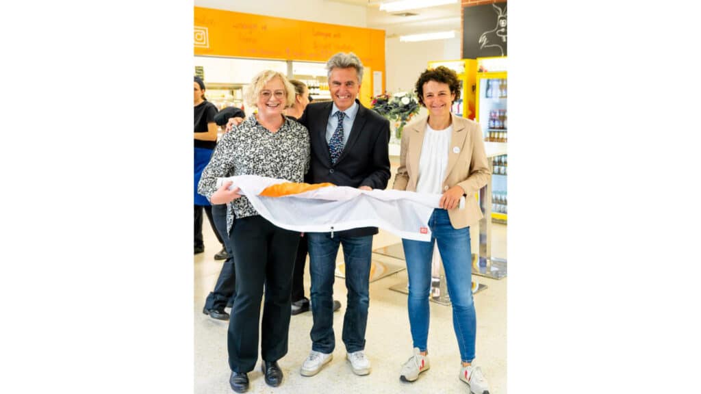 10 JAHRE SCHULBUFFET LEBENSGROSS AN DER ORTWEINSCHULE